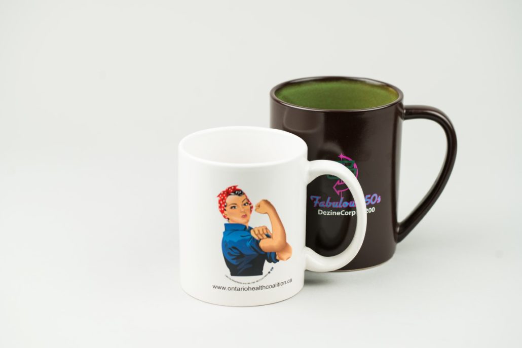 Promote your cafe with customized coffee mugs