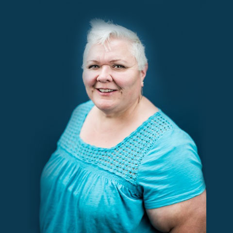 4 Suzette - Account Executive Signs Division
